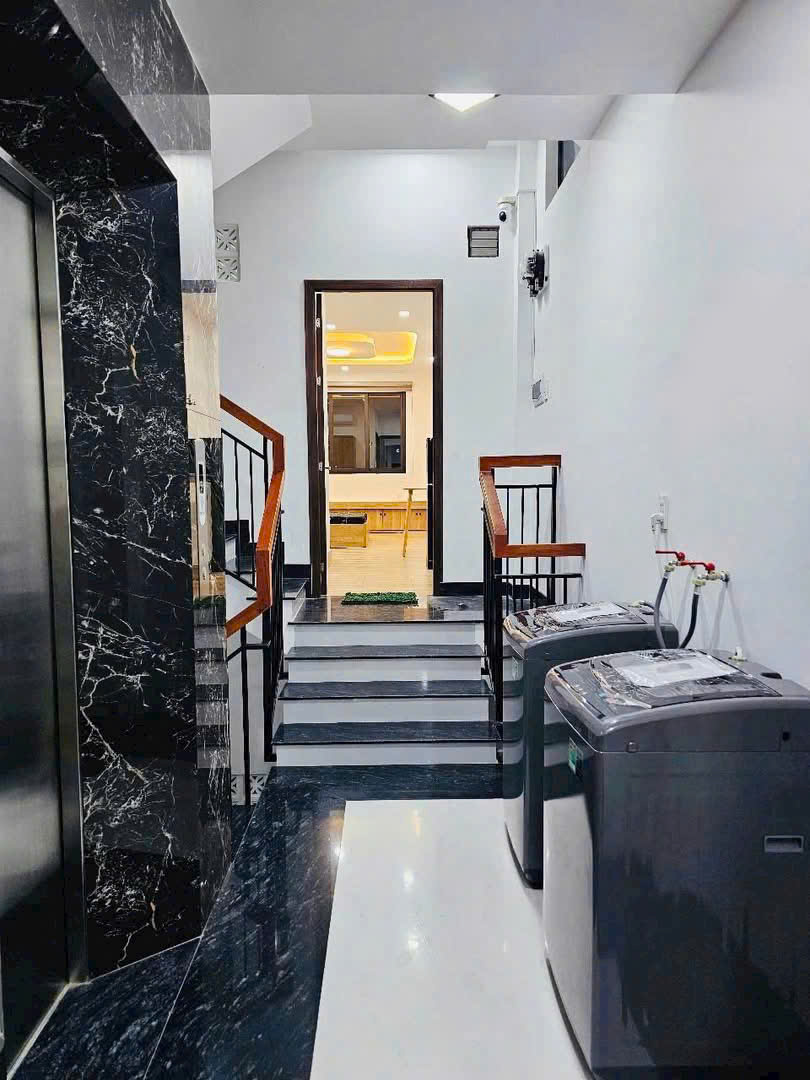 Tòa nhà CHDV dòng tiền sẵn 50 triệu/tháng - Phú Nhuận